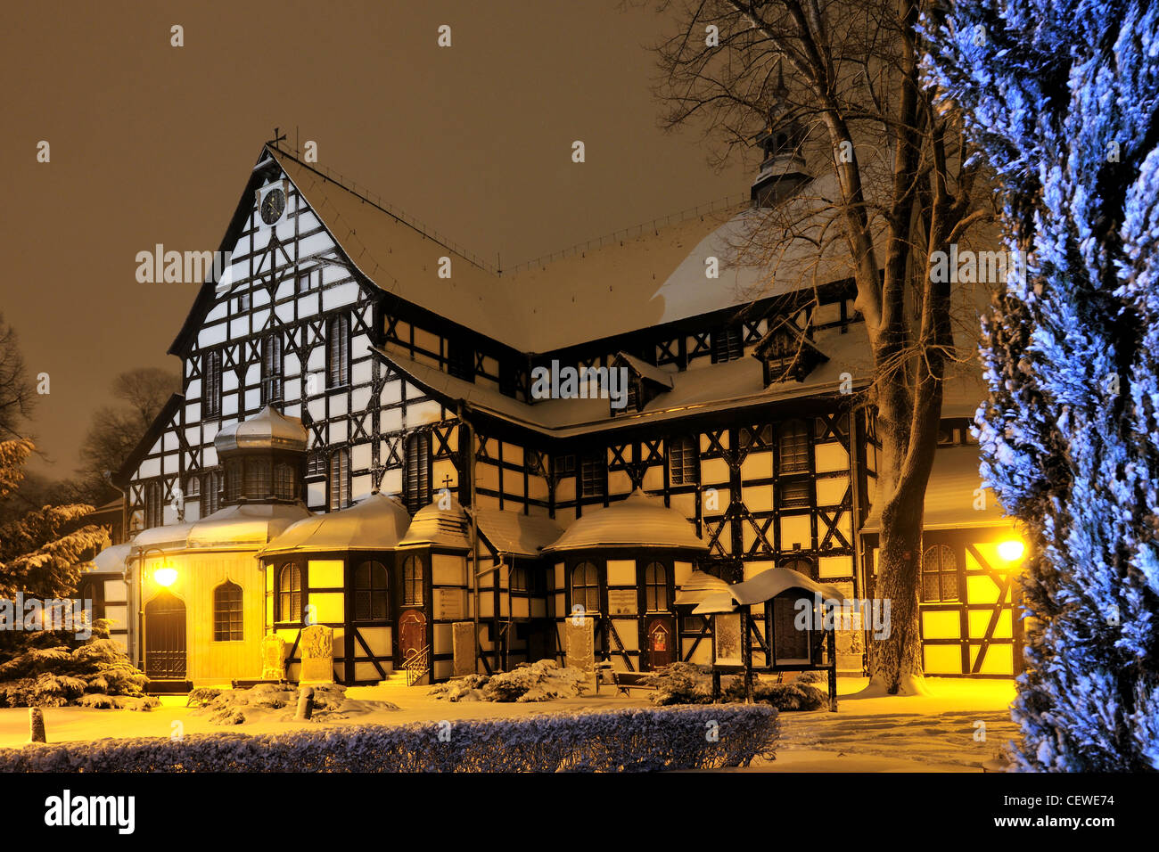 Chiesa evangelica della pace, architettura, Dolnoslaskie, parrocchiale evangelica, religione, mondo, patrimonio UNESCO, swidnica, Slesia, notte Foto Stock