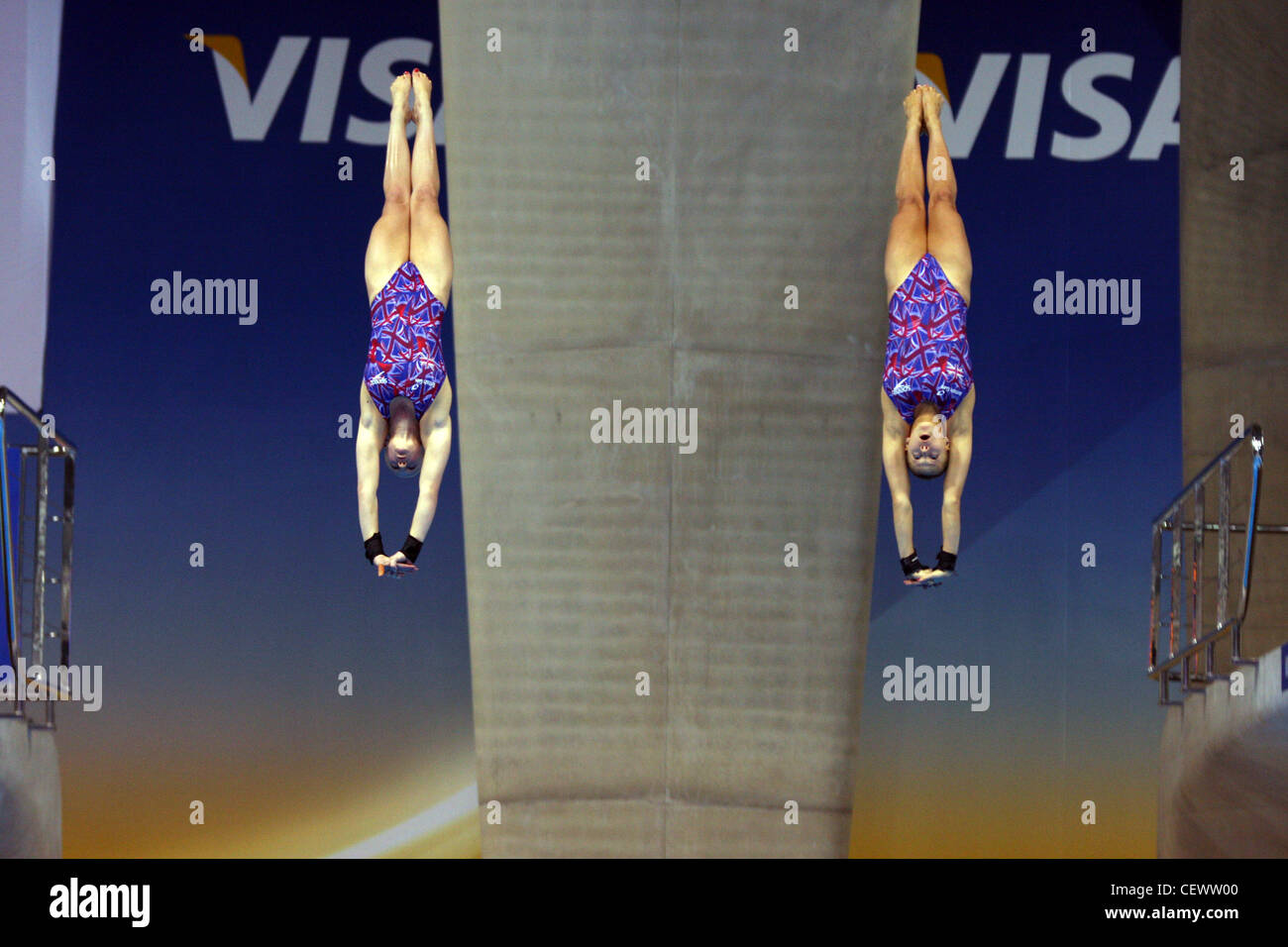 Sarah BARROW Tonia lettino (GBR) nel sincronizzato 10m Platform al diciottesimo FINA Visa Diving World Cup 2012 Foto Stock