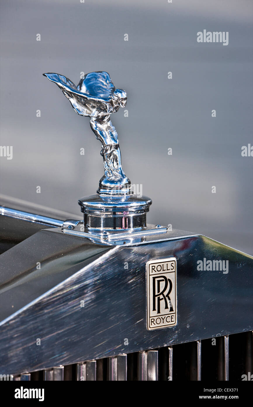 Spirito di ecstasy su Rolls Royce, James Bond Classic car Foto Stock