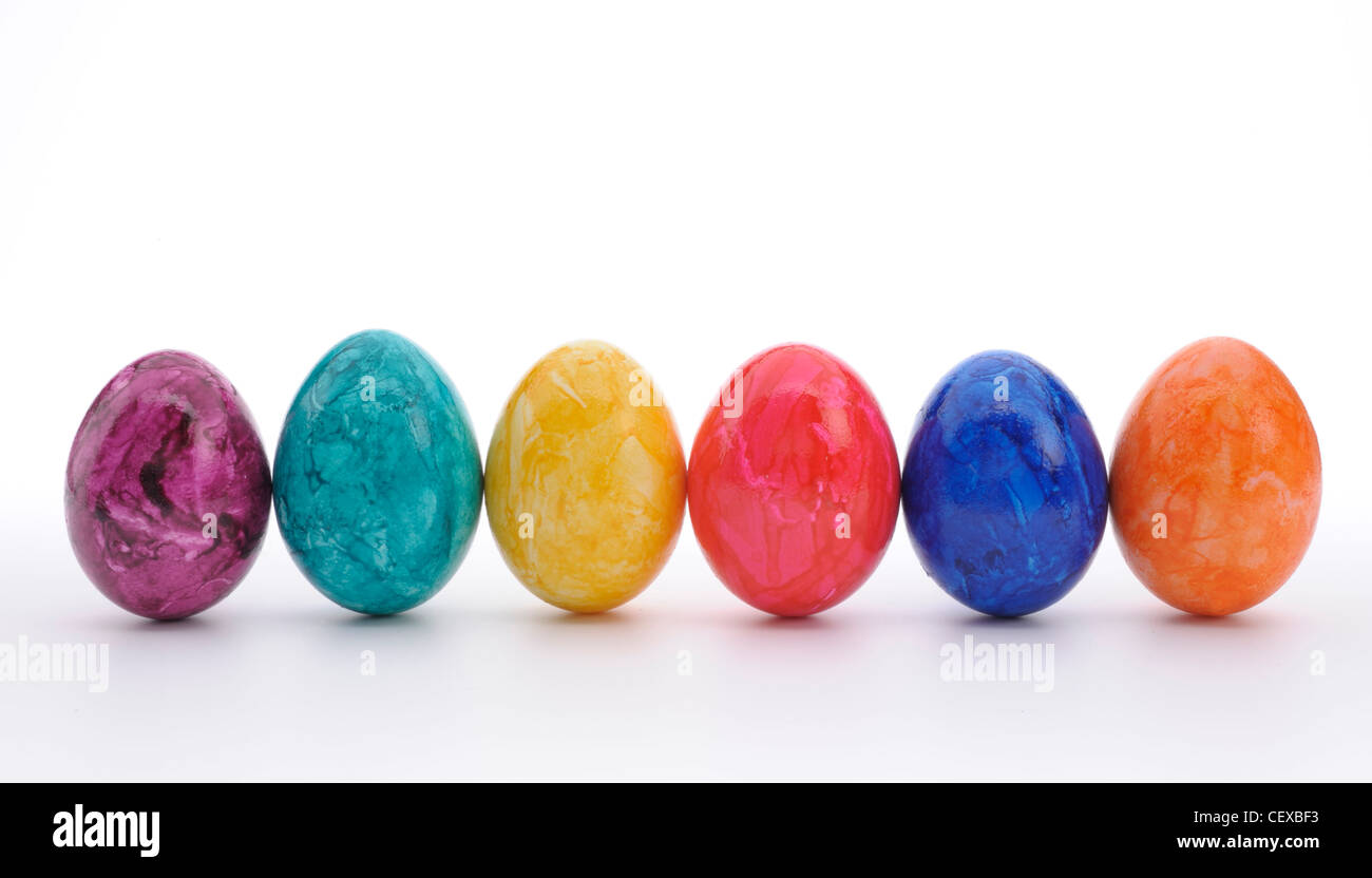 Sei colorate uova di pasqua Foto Stock