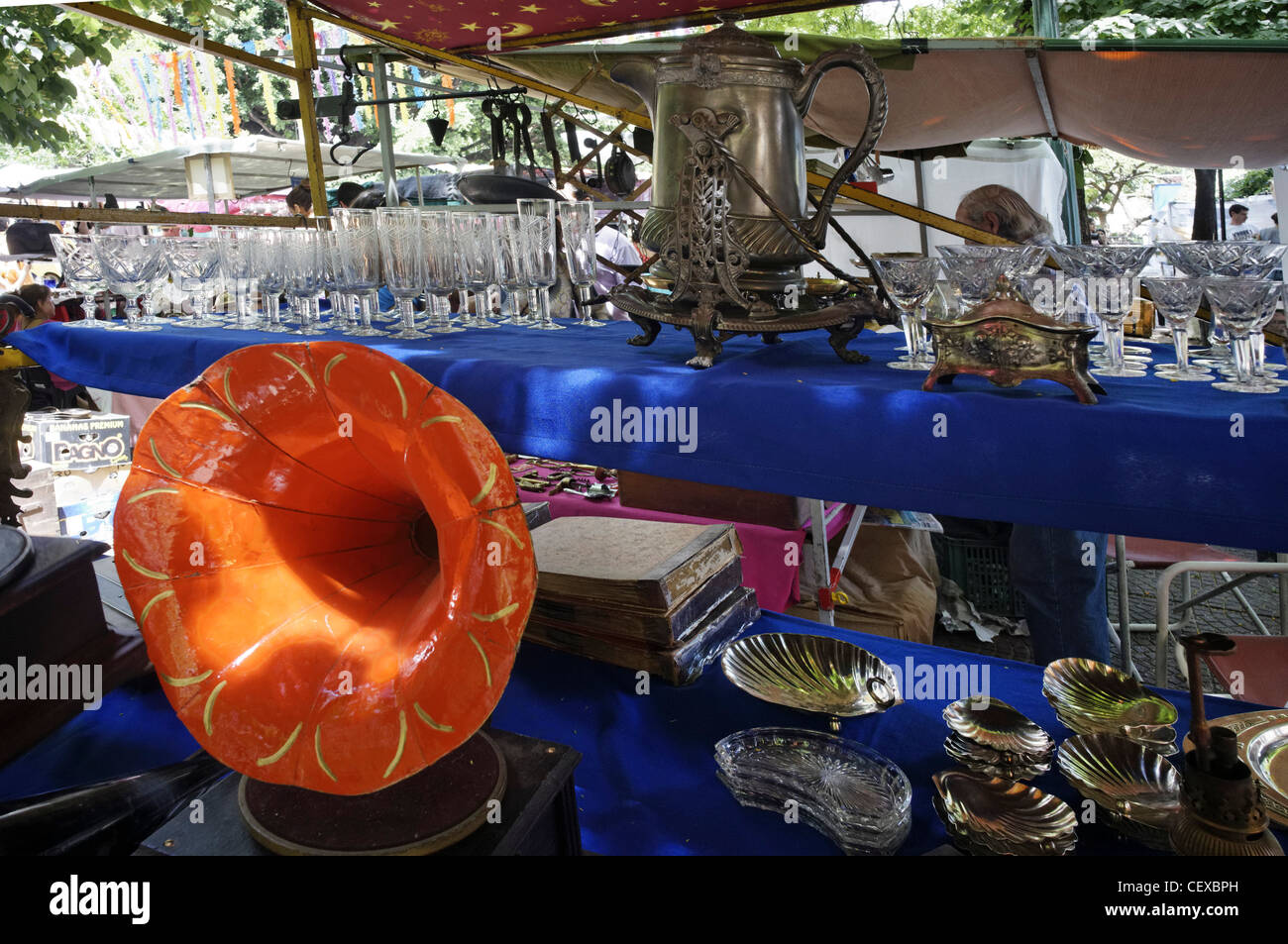 Mercato di antiquariato, Plaza Dorrego, San Telmo, Buenos Aires, Argentina Foto Stock