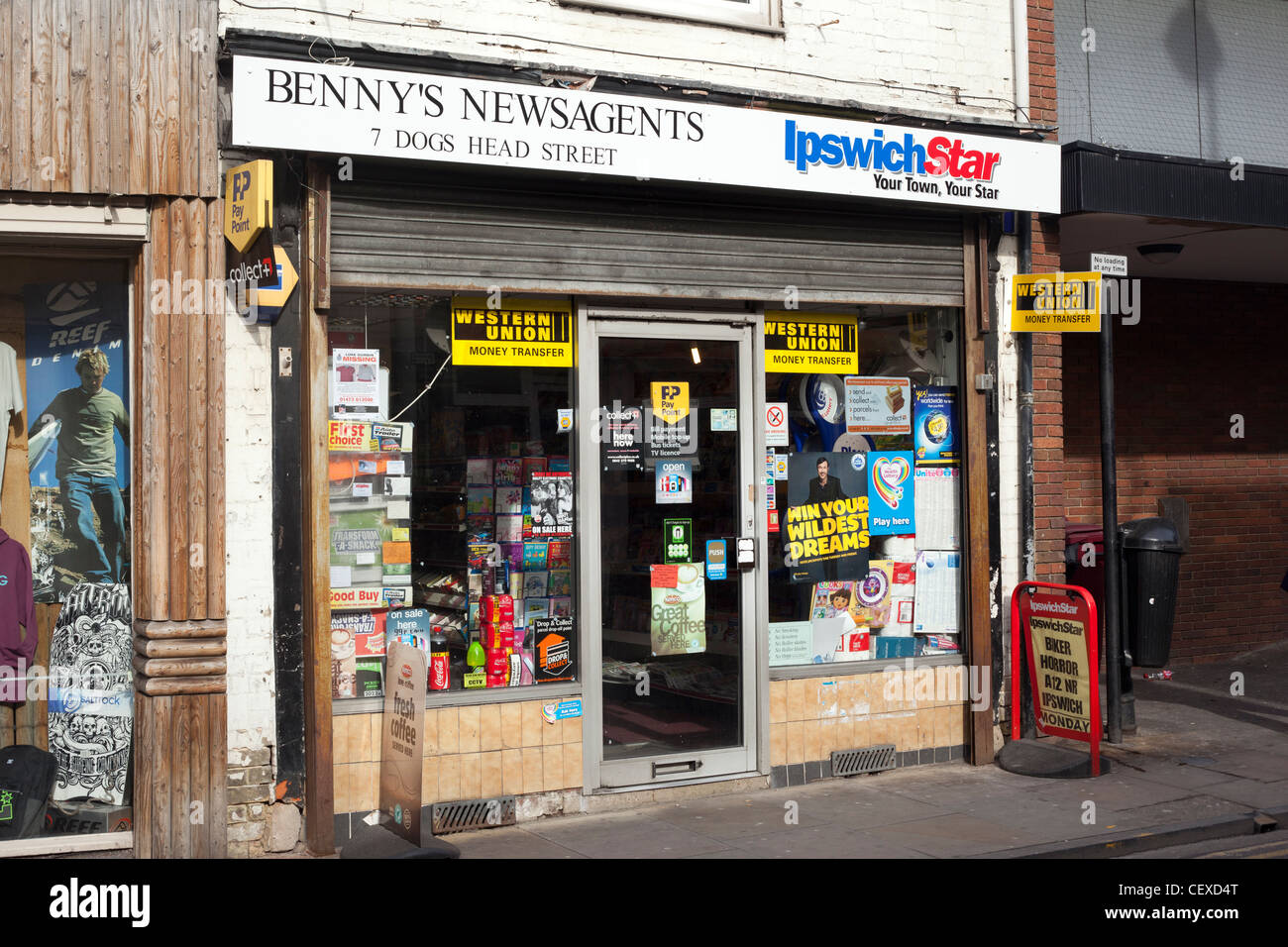 Benny's edicola Negozio in Ipswich, Suffolk REGNO UNITO. Foto Stock