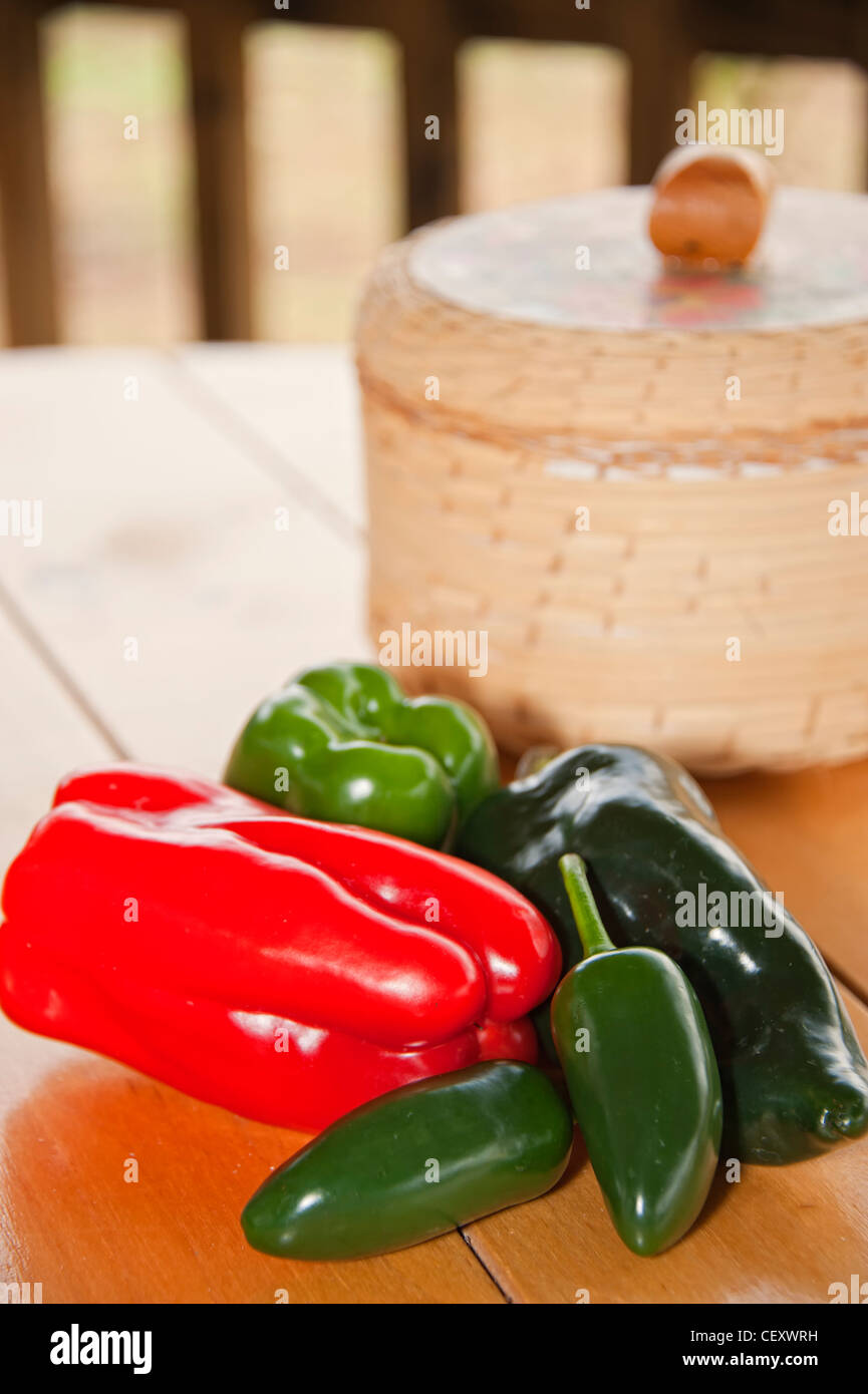 Peperoncino fresco peperoni come ingredienti per la cucina messicana Foto Stock