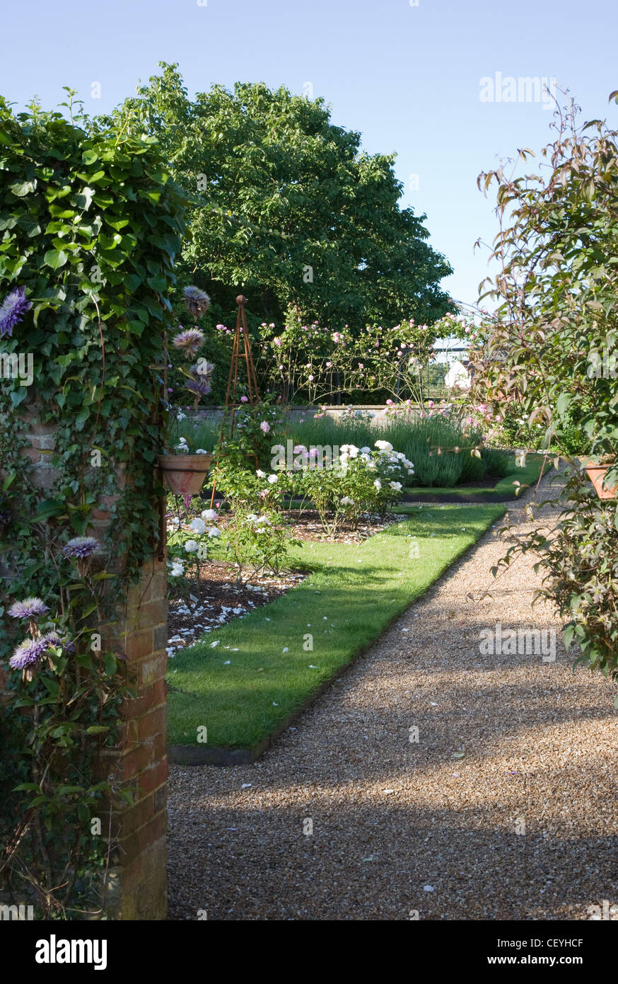 Ladham House Garden Ladham House è una casa vittoriana di giardini in Goudhurst, Kent, Regno Unito, progettato e stabilite in s uno Foto Stock