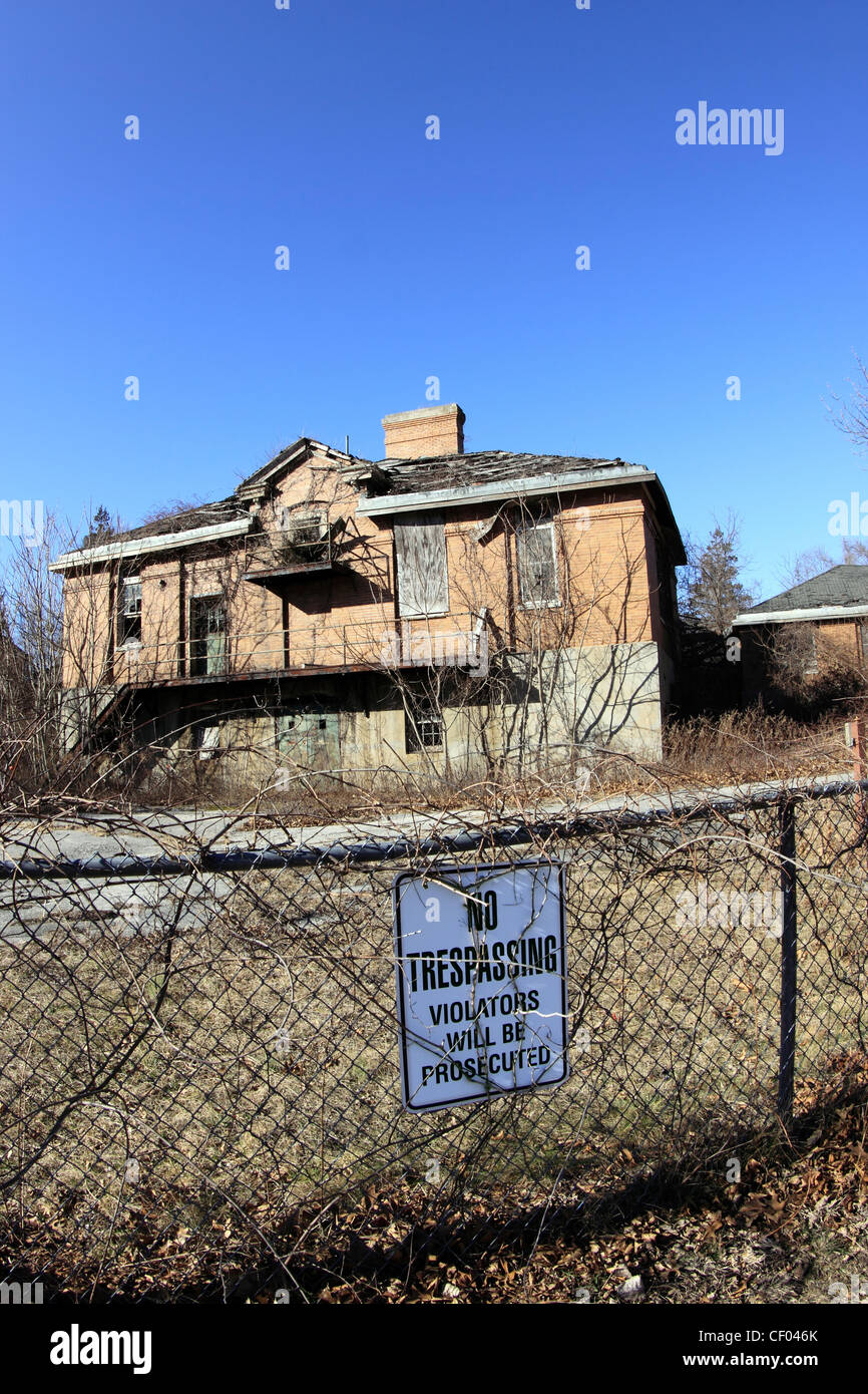 Chiuse e abbandonate la costruzione presso il Kings Park Ospedale Psichiatrico complesso Long Island NY Foto Stock