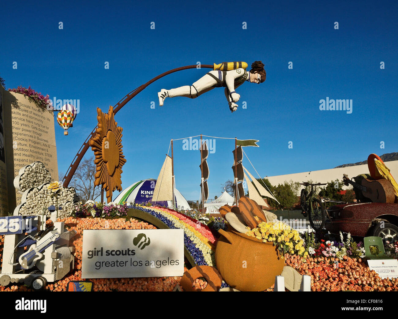 2012 Rose Parade galleggiante sponsorizzato da Girl Scouts della Greater Los Angeles. Foto Stock