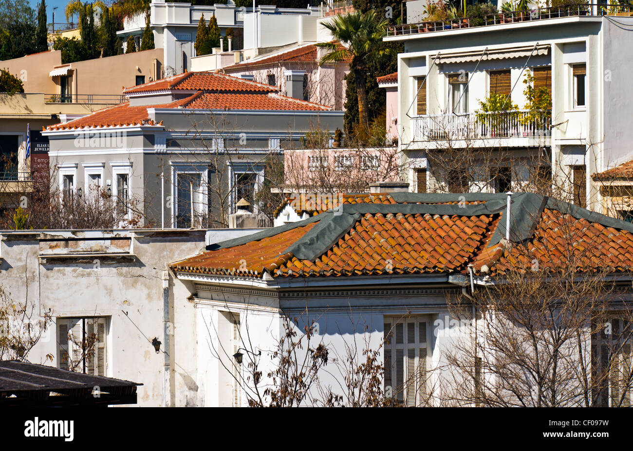 Villa tetti sotto il Partenone di Atene in Grecia Foto Stock