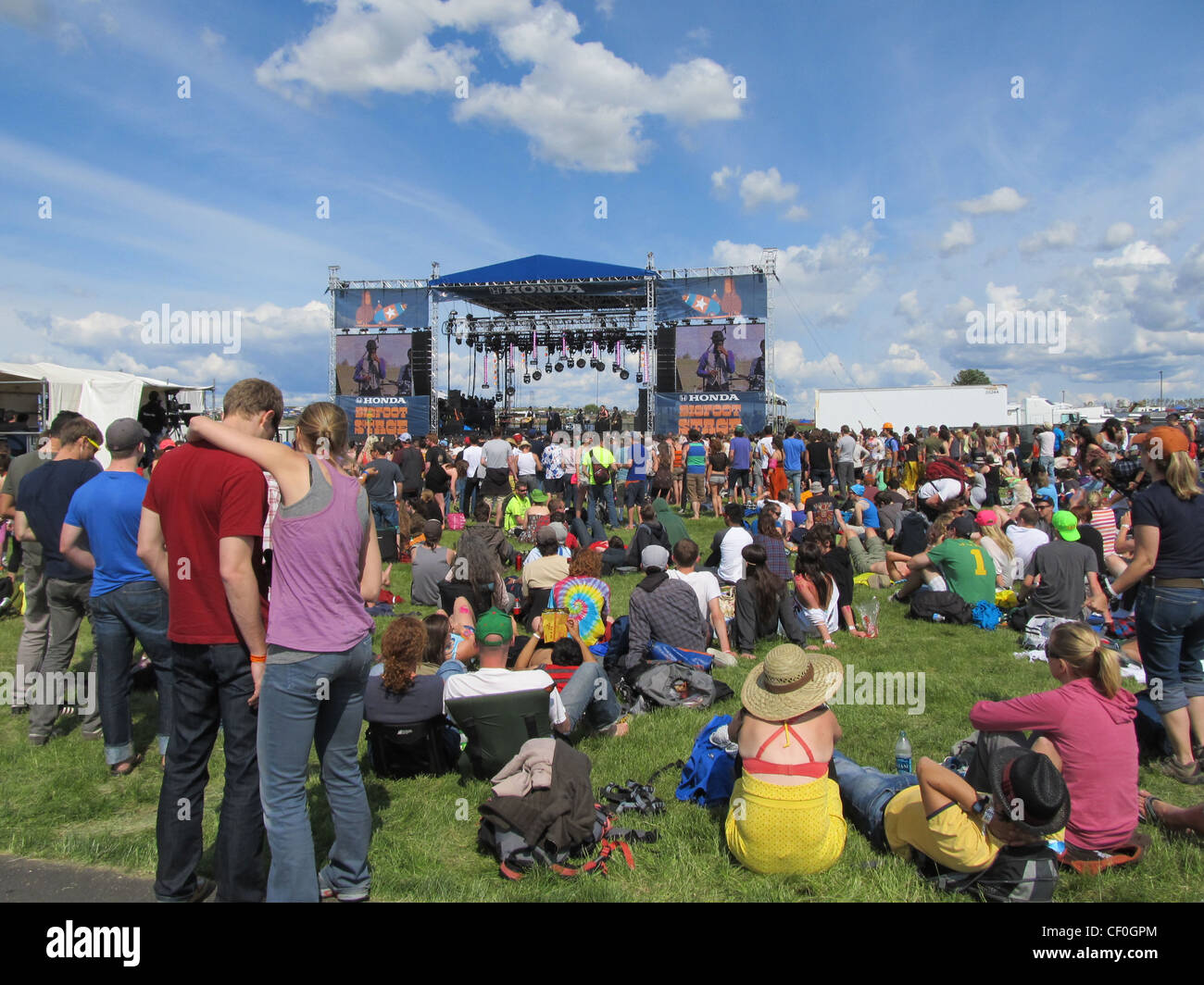 Una folla si raduna a sasquatch Music Festival, nello Stato di Washington STATI UNITI D'AMERICA Foto Stock