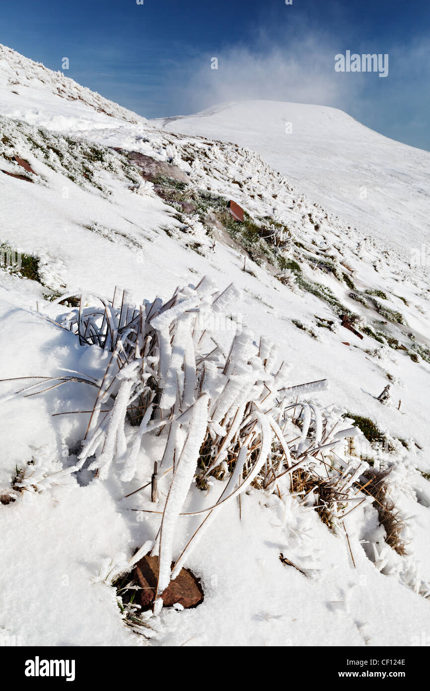 Pen y Fan da mais Du, Parco Nazionale di Brecon Beacons, Galles Foto Stock