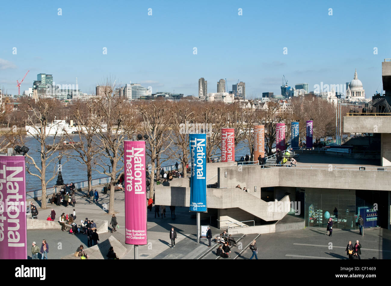 Teatro Nazionale banner, South Bank Centre di Londra, Regno Unito Foto Stock