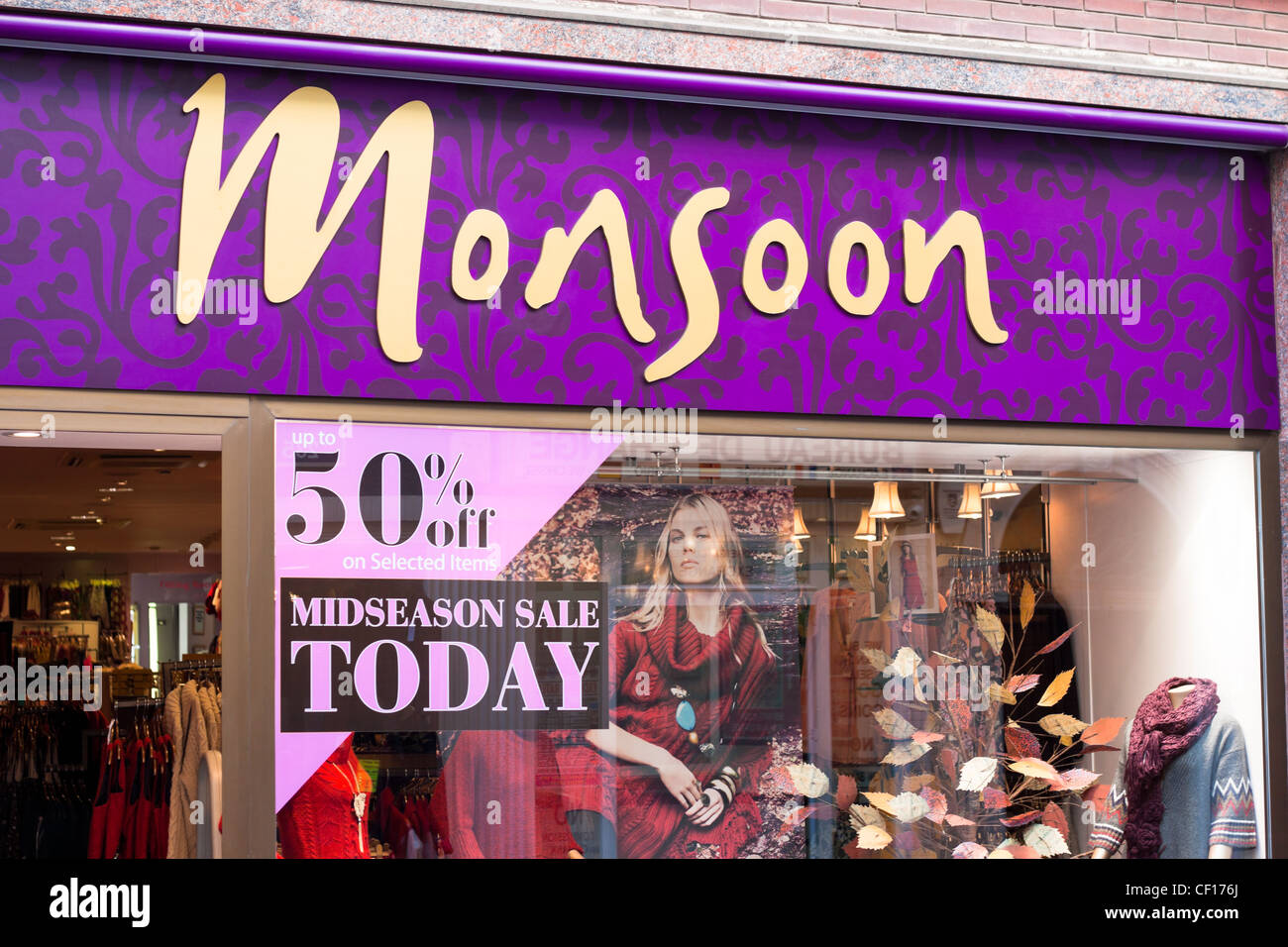 Monsoon negozio di abbigliamento in Main Street, Gibilterra. Foto Stock