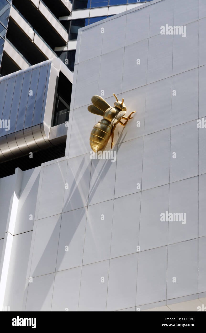 I Queen Bee Colony artwork sull'Eureka Tower, Southbank di Melbourne, Australia Foto Stock