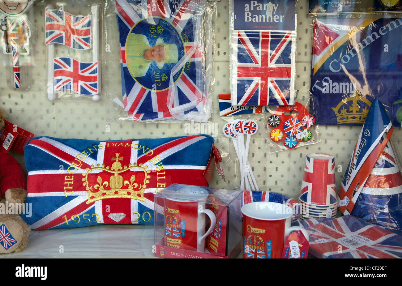 Parte i beni per la regina del Giubileo di diamante in Londra vetrina Foto Stock