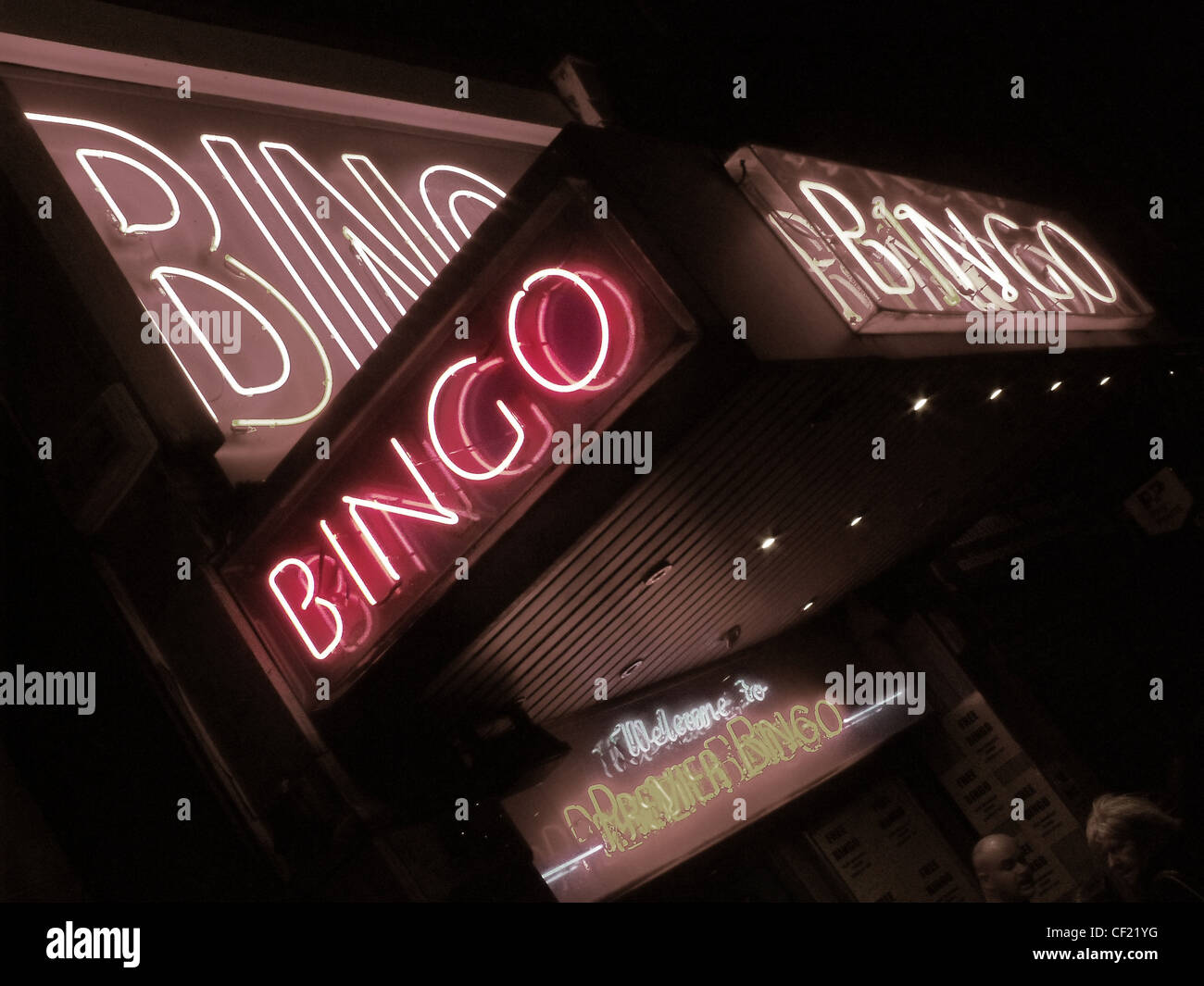 Sala bingo a premi a Edimburgo, in Nicholson Street, da North Bridge, City Centre, Scotland, UK, EH8 9DT Foto Stock