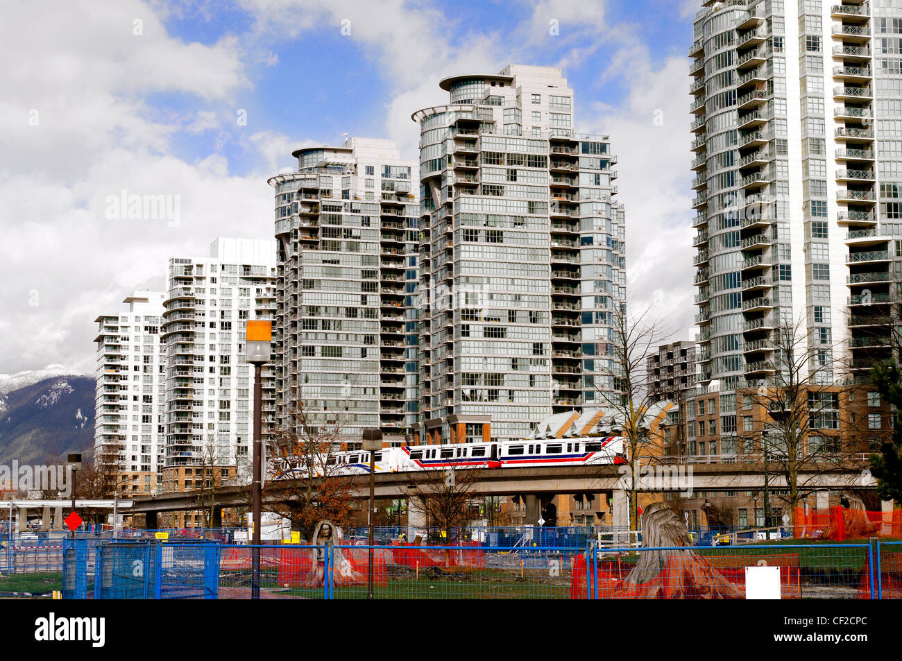 Vancouver, votato migliore della città in Canada. scenic cartolina paesaggio urbano di qualità stadium skytrain condomini e waterfront. Foto Stock