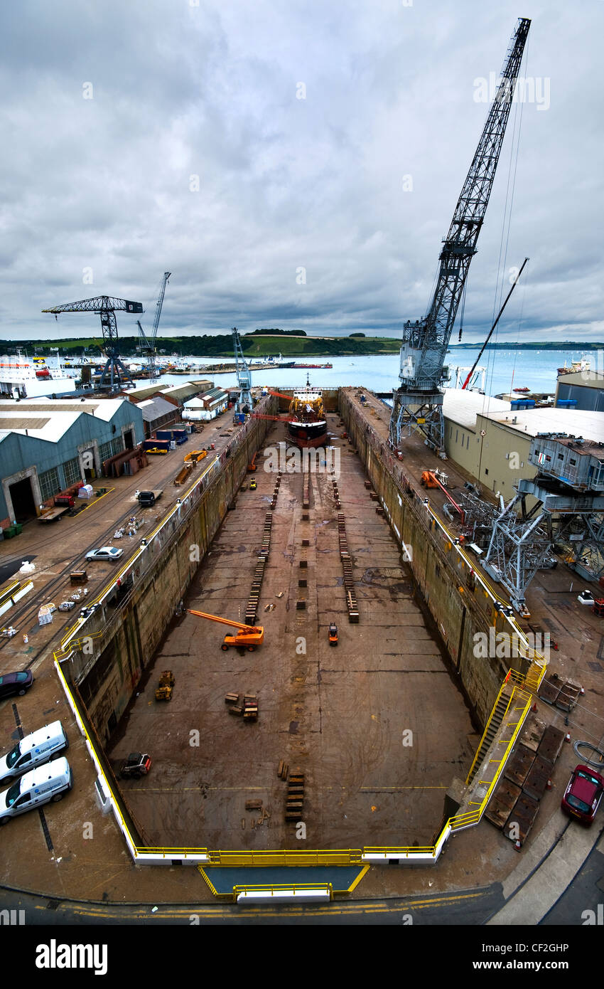 Il numero due dock (noto come Queen Elizabeth dock) in Falmouth, la nave più grande complesso di riparazione nel Regno Unito. Foto Stock