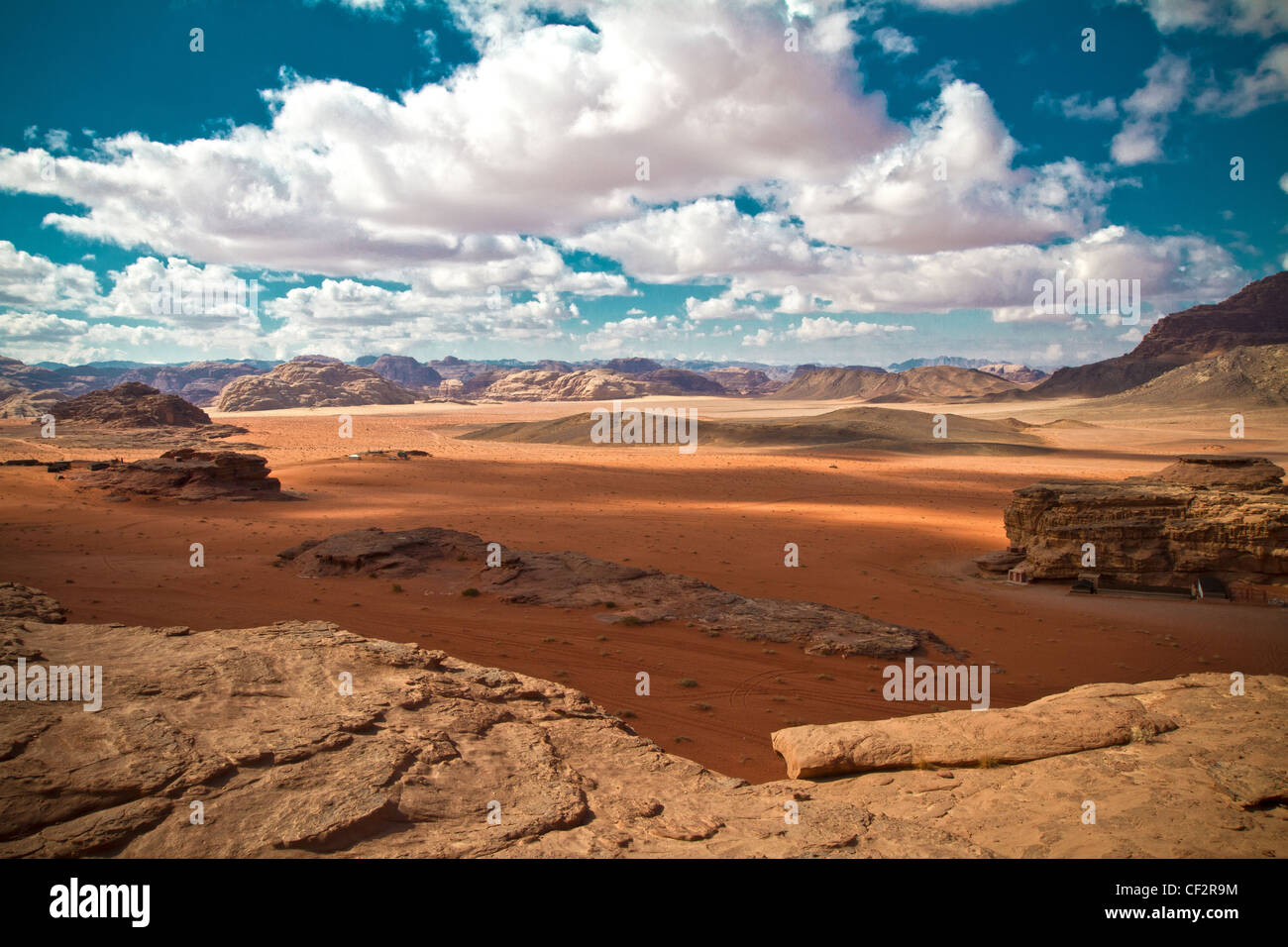 Wadi Rum il paesaggio del deserto in Giordania Foto Stock