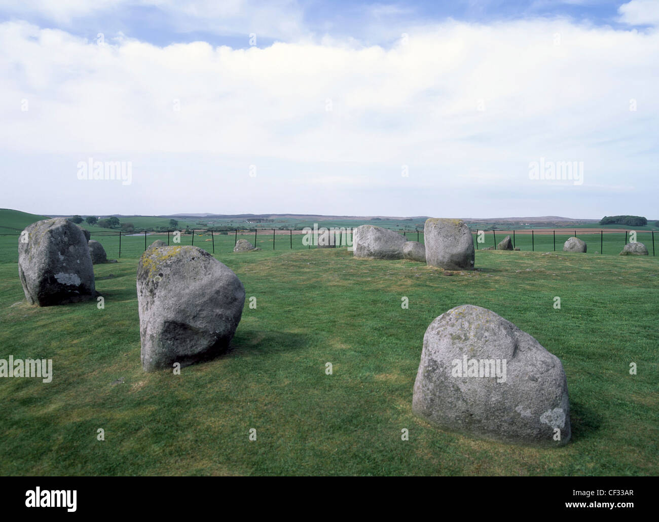 Cerchio di pietra in terreni agricoli paesaggio di massi di granito antico Torhouse Torhousekie Età del Bronzo pietre permanente Wigtown Dumfries Galloway Scotland Regno Unito Foto Stock