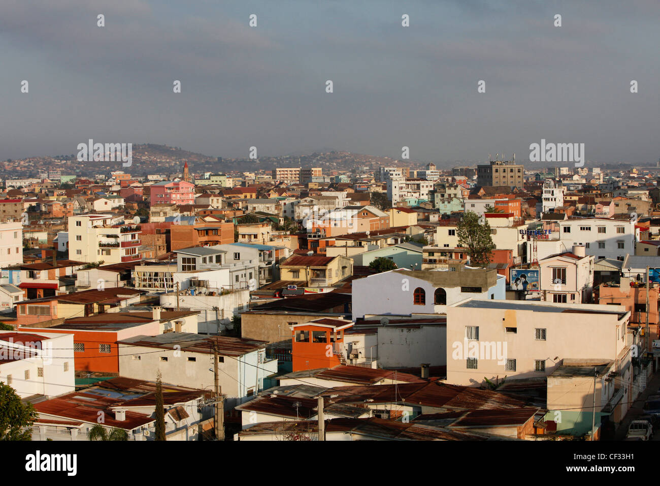 Vista della città dell'alloggiamento e architettura di Antananarivo, Madagascar Foto Stock
