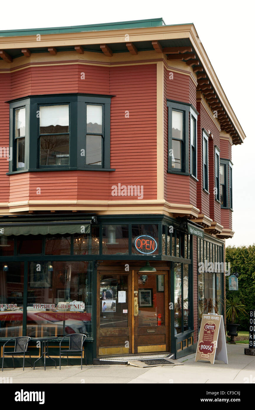 Coffee shop in un legno restaurato edificio del patrimonio, Vancouver, British Columbia, Canada Foto Stock