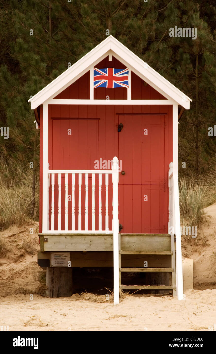 Un unico beach hut a Wells-Next-The-Sea. Questa zona è parte del Holkham Station Wagon e vi sono vaste spiagge incontaminate e woodl Foto Stock