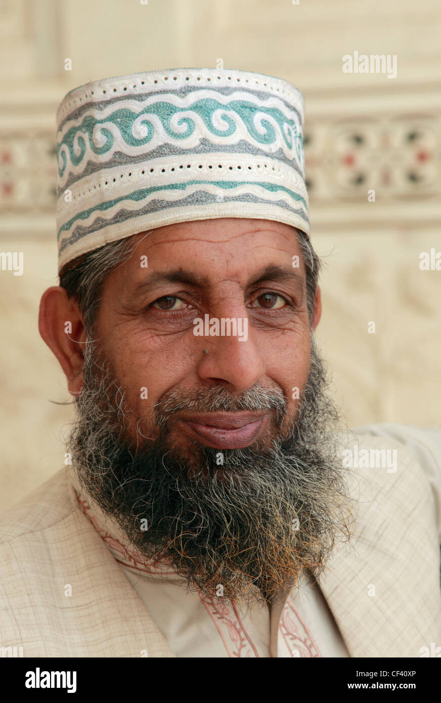 India, Uttar Pradesh, Agra il Taj Mahal; pellegrino musulmano, ritratto, Foto Stock