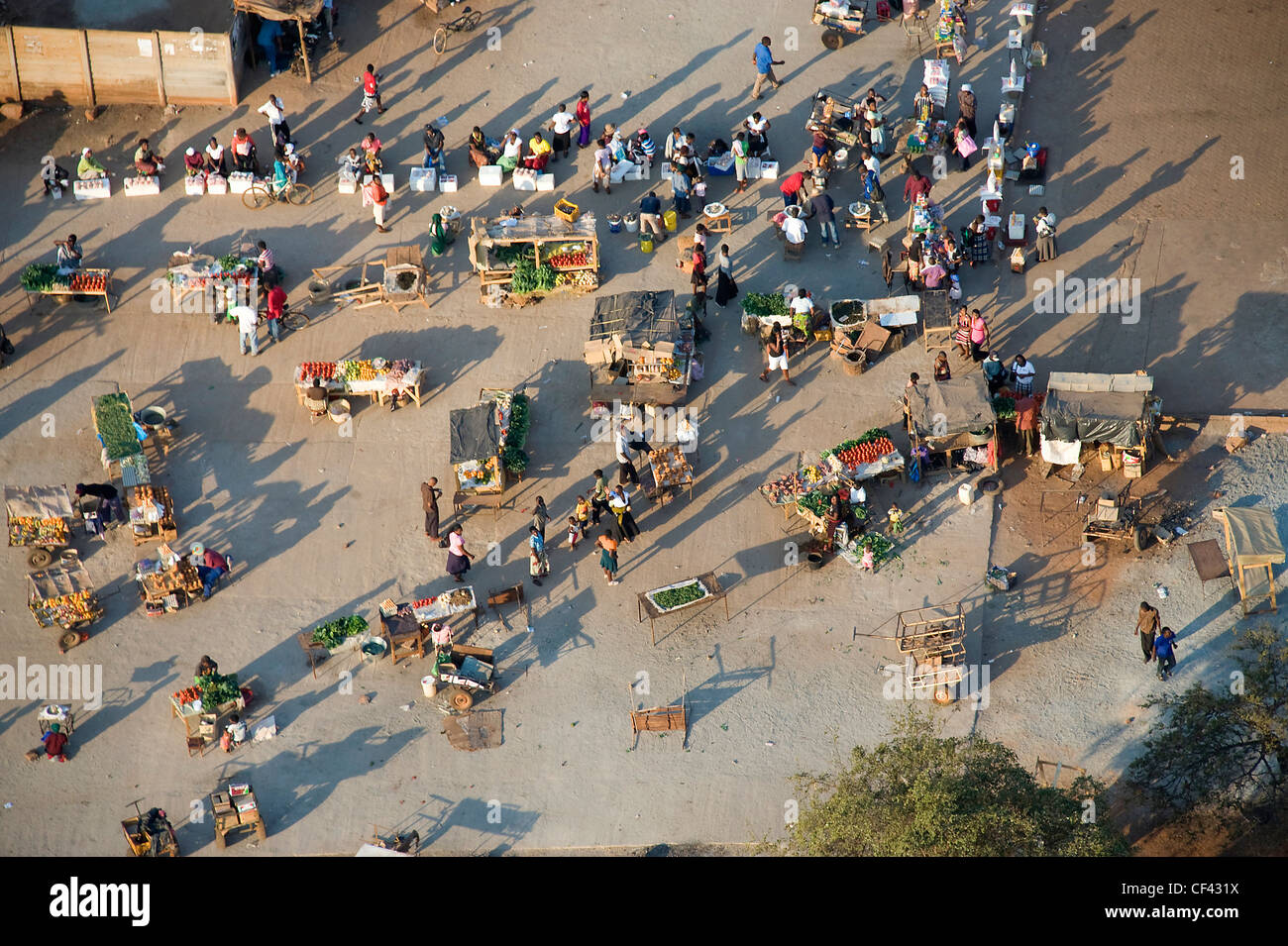 Immagini aeree di alta densità delle aree urbane provenienti dallo Zimbabwe Foto Stock