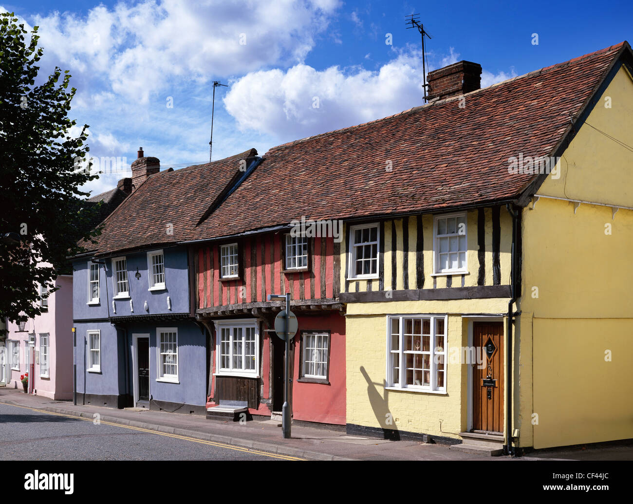 Case colorate in Saffron Walden. Vi è stato un villaggio sul o vicino al sito del presente giorno Saffron Walden fin da prima del Foto Stock