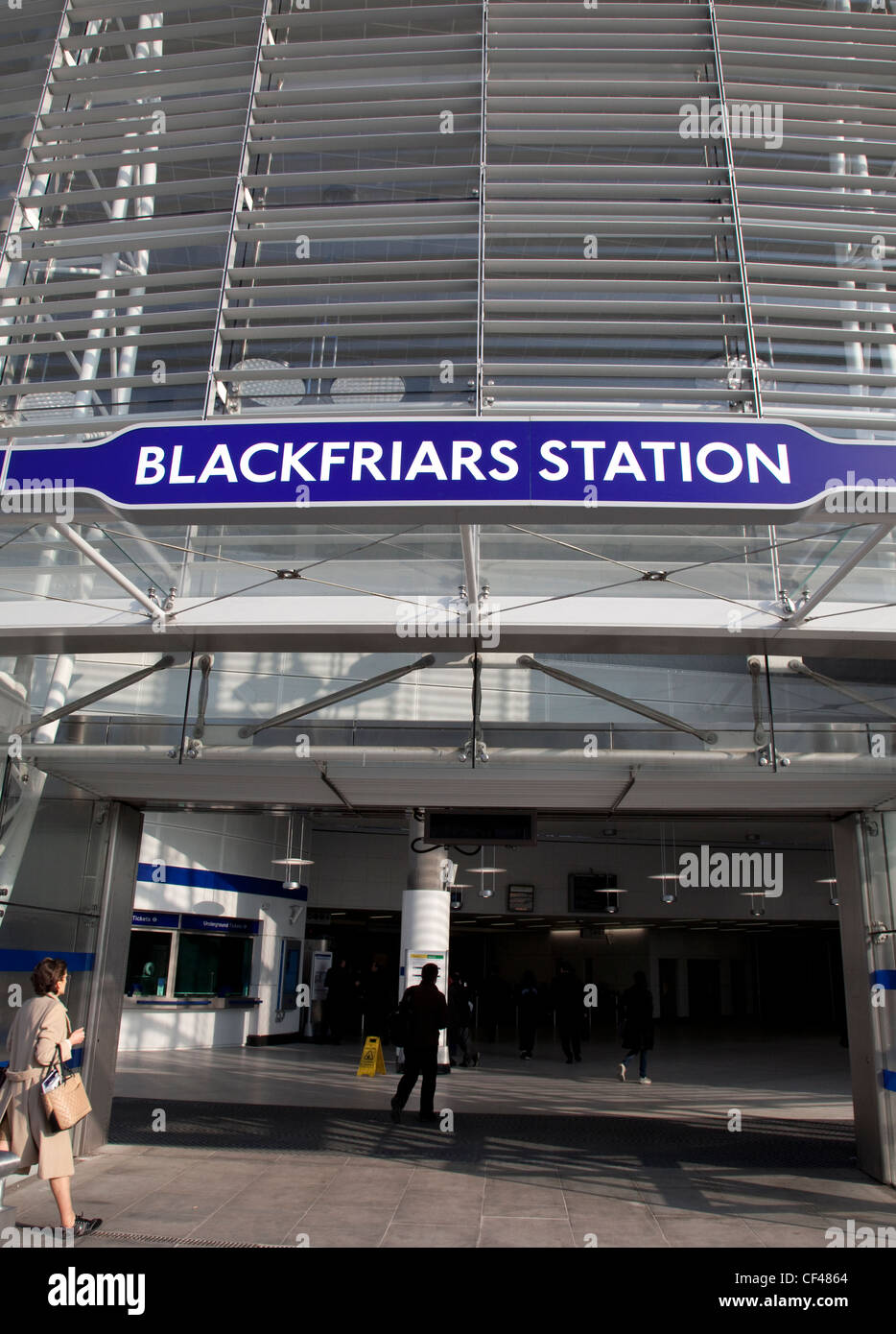 Nuovo Blackfriars rail e la stazione della metropolitana di Londra Foto Stock