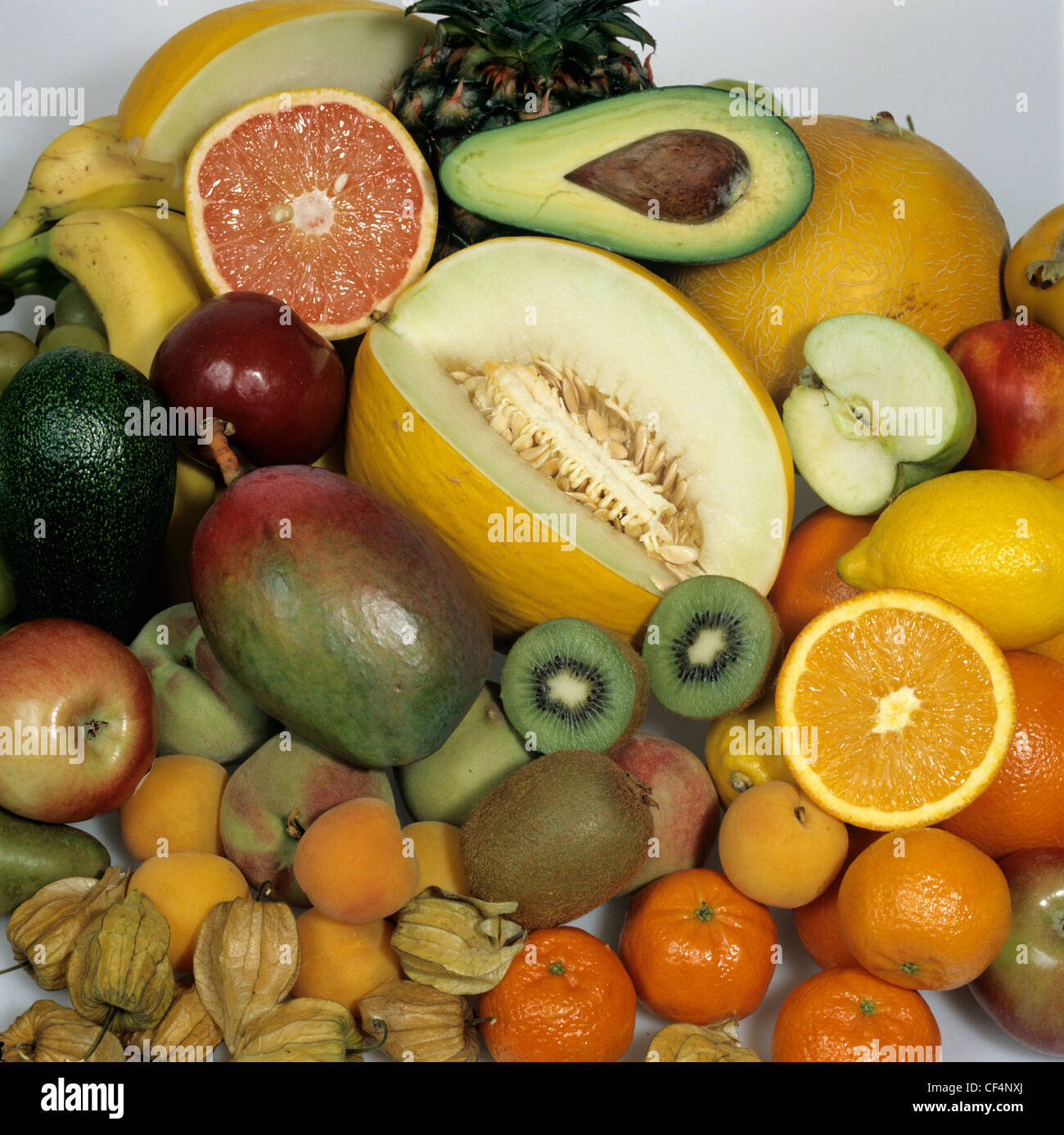 Frutti tropicali hanno acquistato in un supermercato Foto Stock