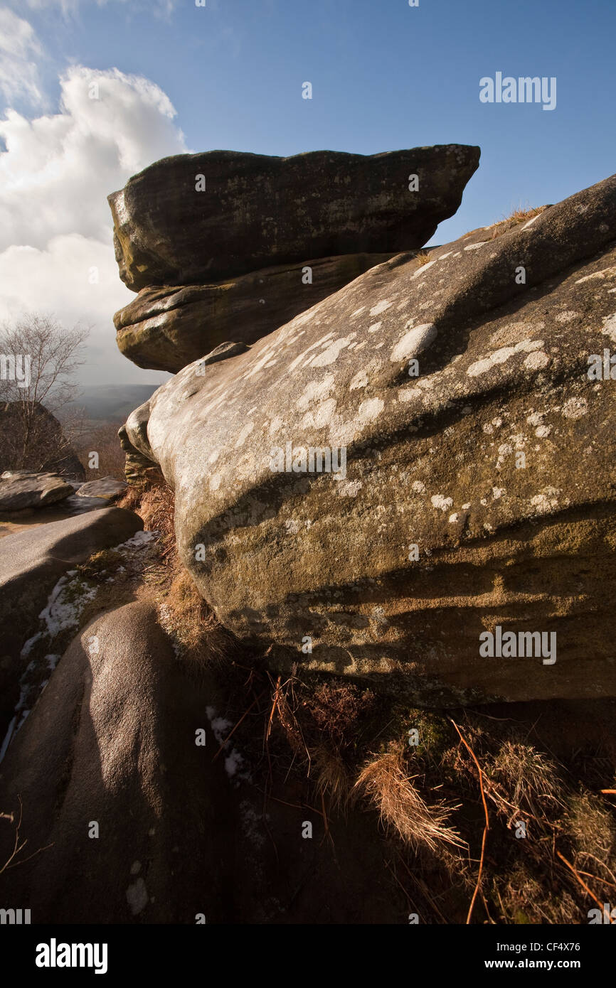 Brimham Rocks, un gruppo di strane formazioni rocciose sparse su Brimham Moor. Foto Stock