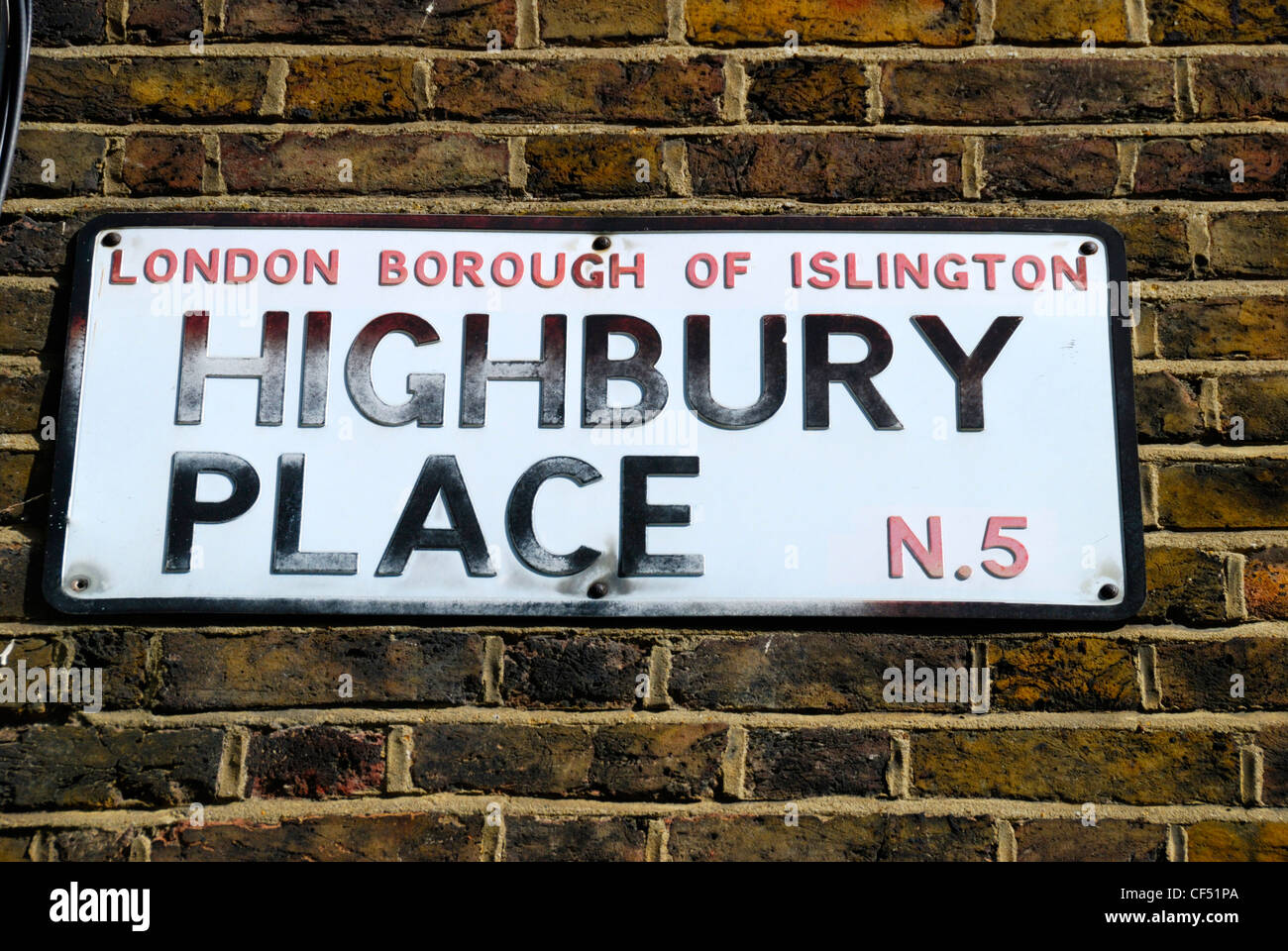 Highbury collocare un cartello stradale. Foto Stock