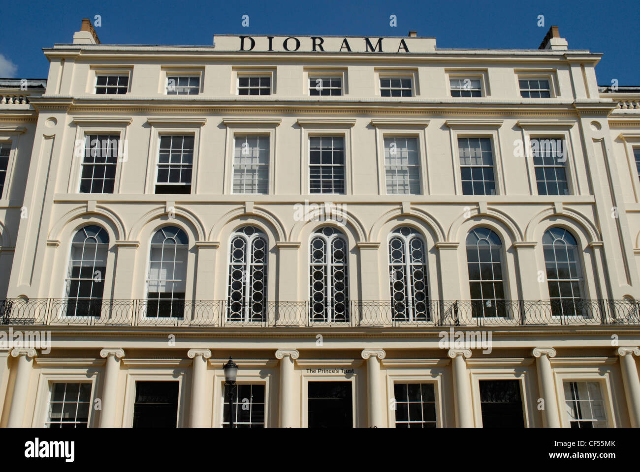Il diorama edificio in Park Square East vicino a Regents Park. Foto Stock