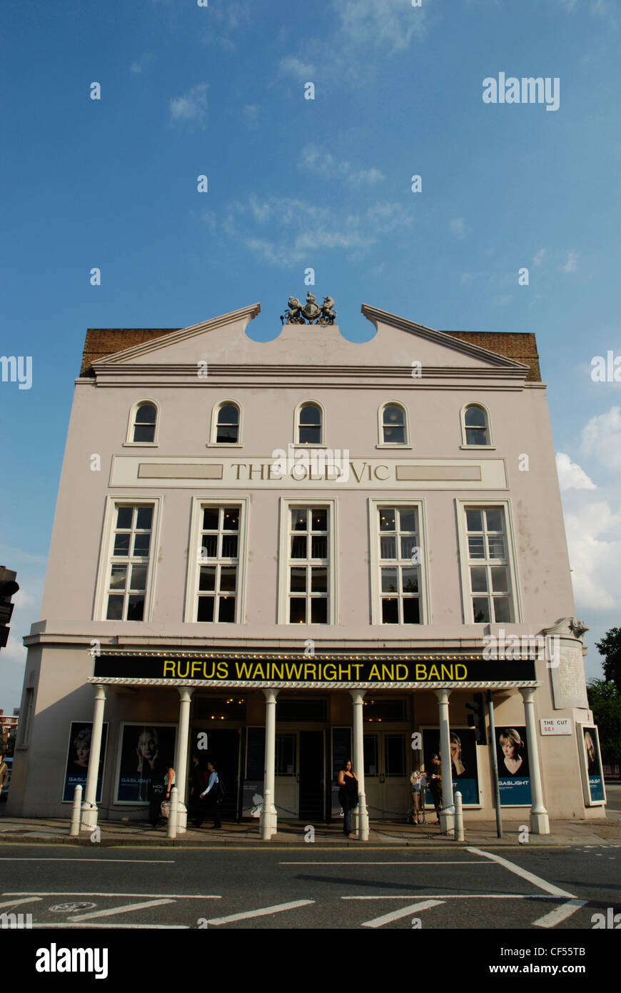 La facciata della Old Vic Theatre di Londra. Foto Stock