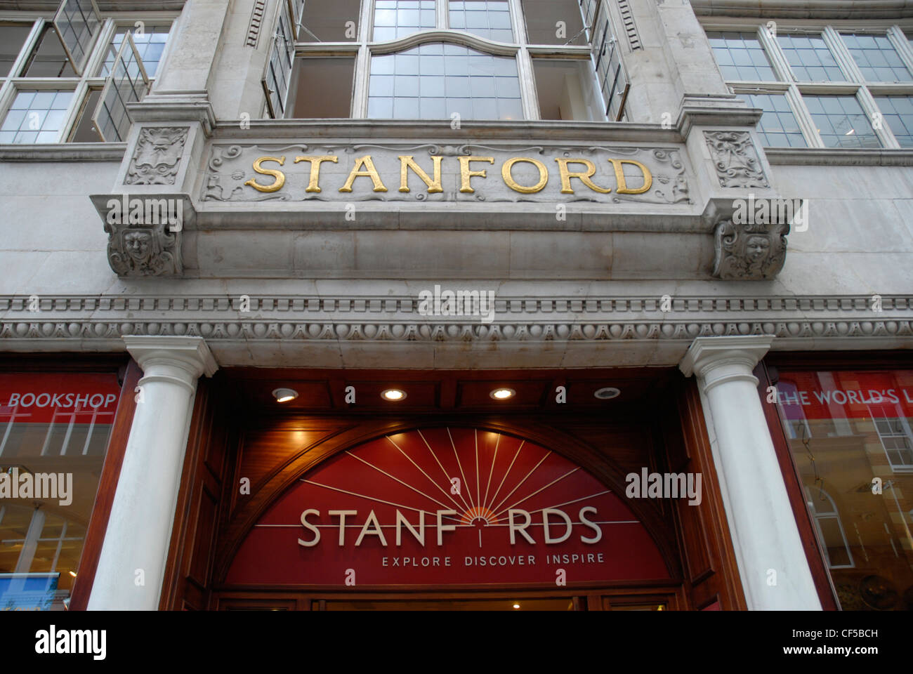 La facciata di Stanfords libraio e mappa shop a Covent Garden. Foto Stock