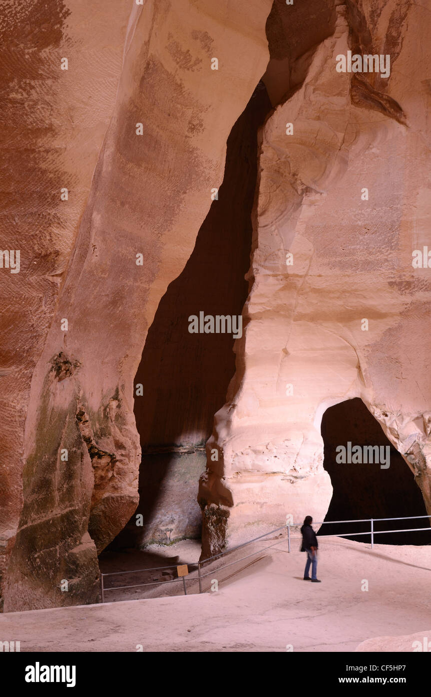 Bell grotte sono formate da antiche cave di Beit Guvrin, Israele. Foto Stock