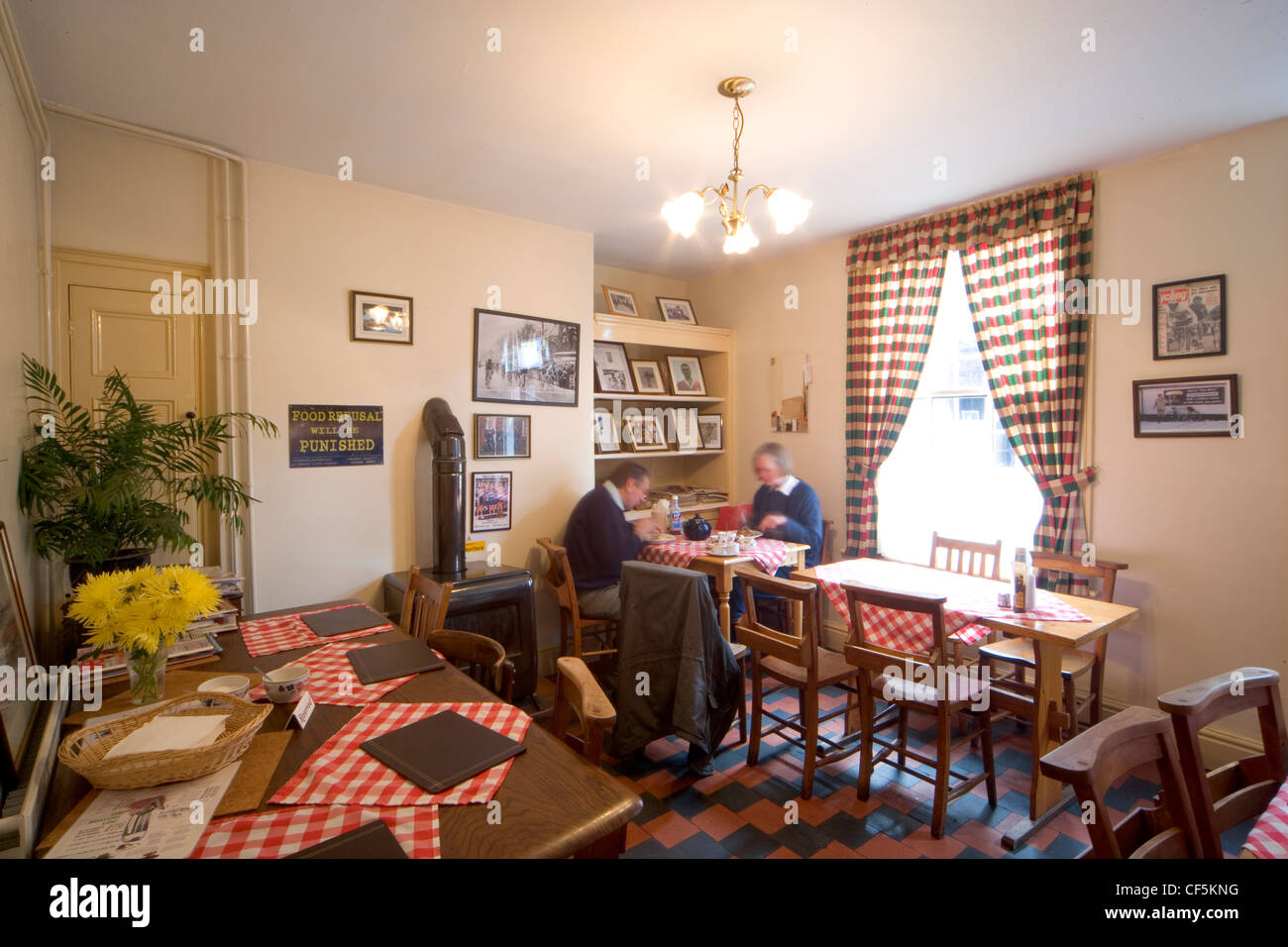 Una vista interna di un tradizionale inglese diner. Audlem è stata inequivocabilmente un canale città sin dalla fine del XVIII secolo quando il Foto Stock