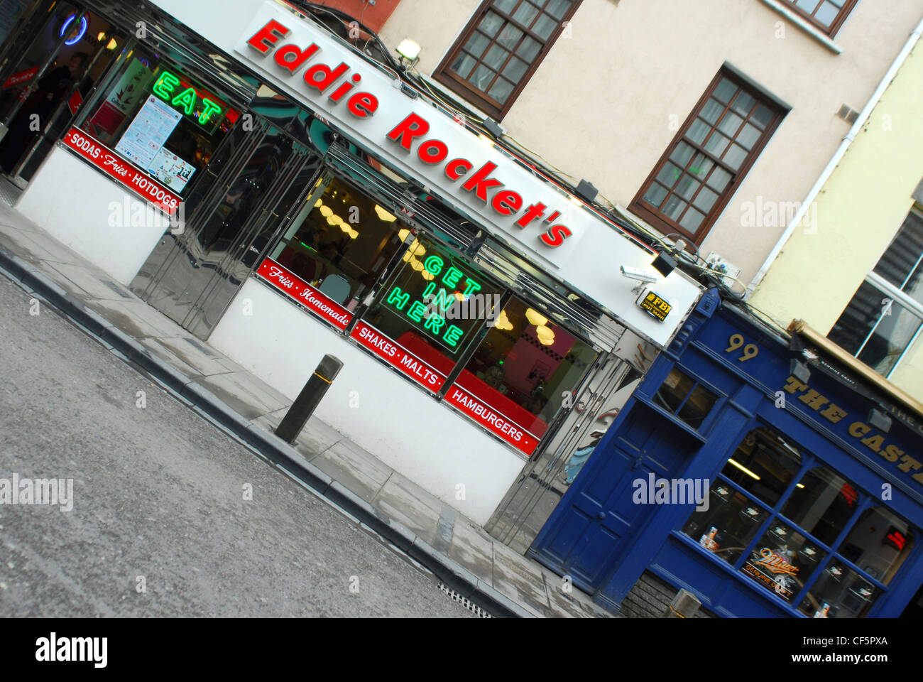 Vista esterna di Eddie Rockets ristorante nel centro di Cork. Foto Stock