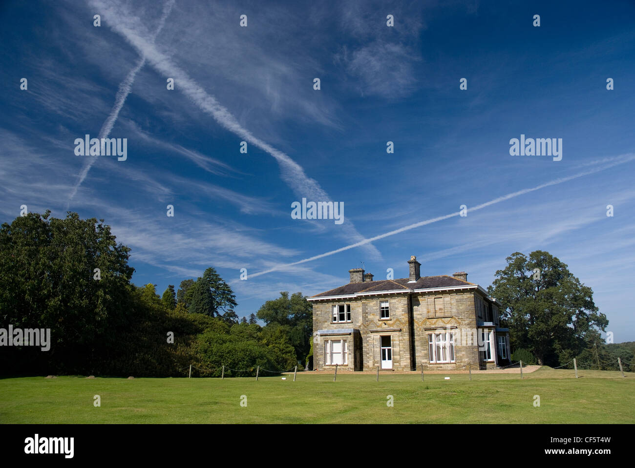 Classe Leonardslee House, un grado II-elencati di residenza vittoriana che è stata convertita in uffici nella metà degli anni ottanta. Foto Stock