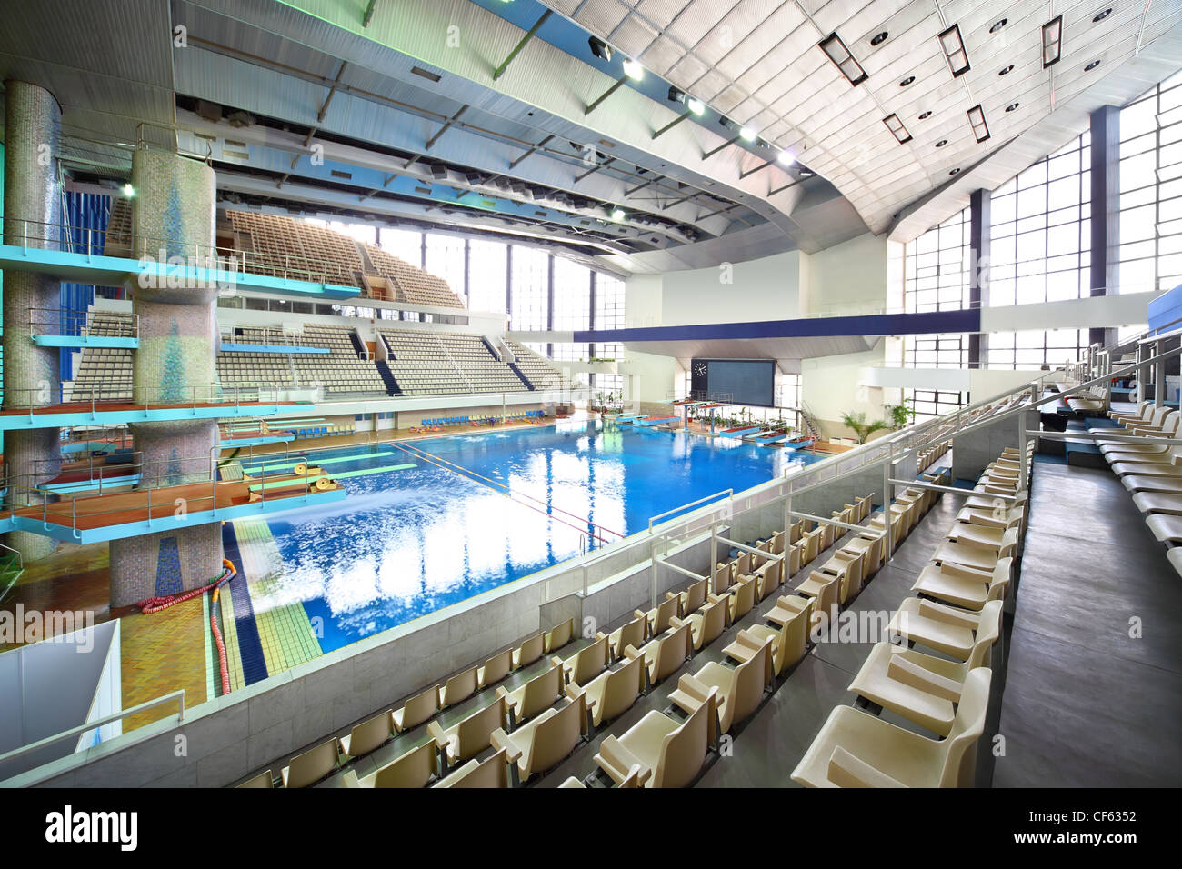 Grande piscina nel complesso sportivo Olympic Foto Stock