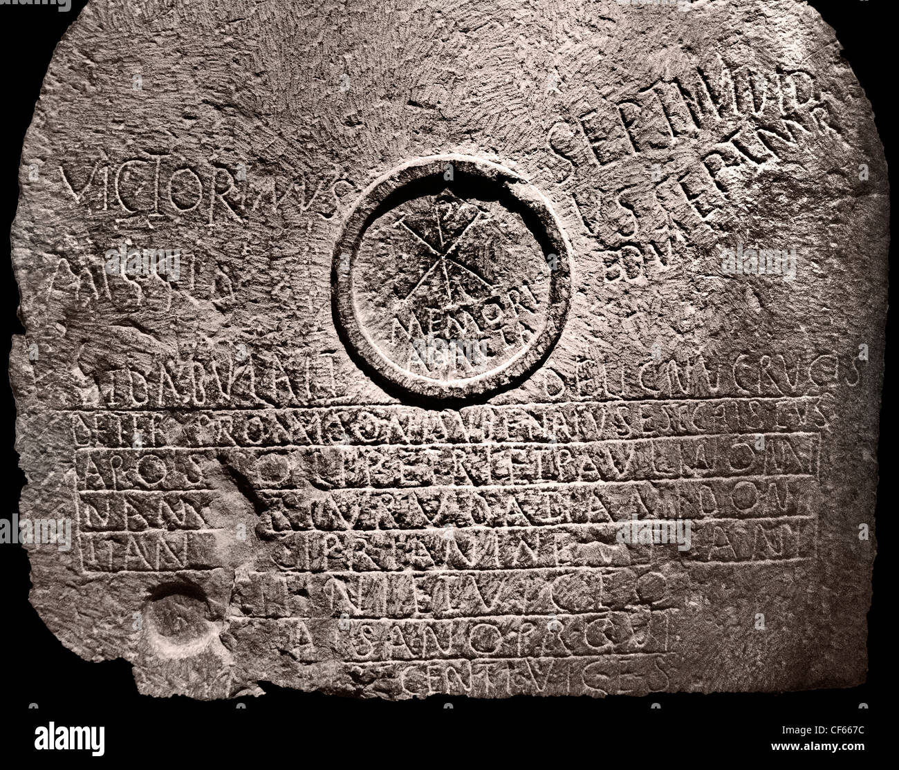 Chi Rho simbolo mensa tabella martiri terzo trimestre IV - 5 secolo A.C. Umm el Kherbet Ahdam Algeria Khirbet Um El'Amad Algeria Foto Stock