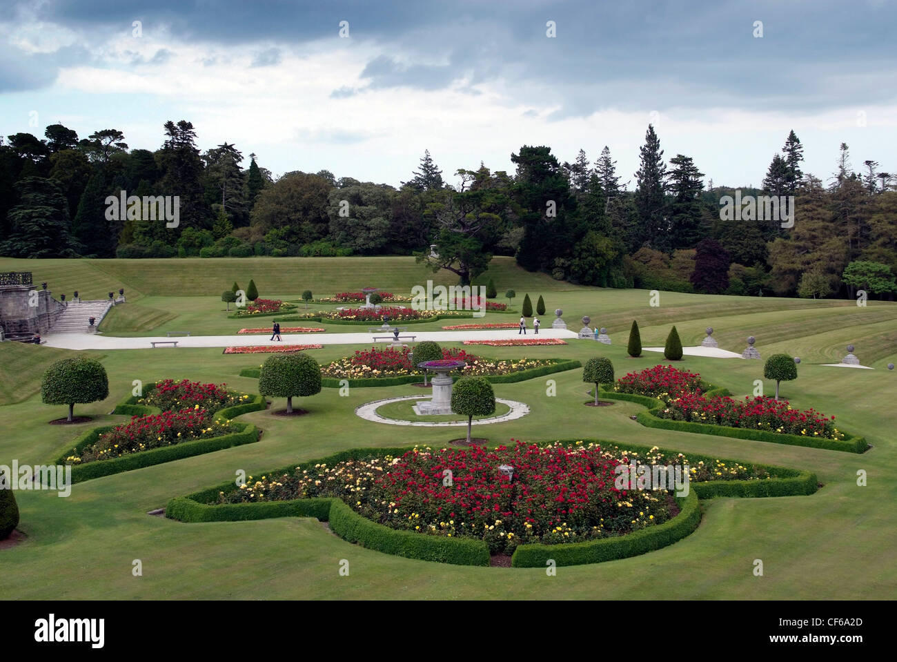 Irlanda, Powerscourt House e annessi giardini vicino a Enniskerry Foto Stock