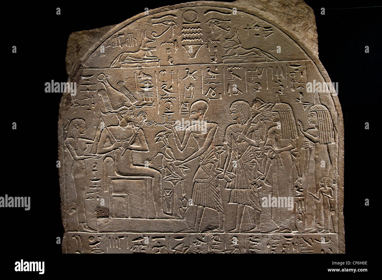 Stele Paser sacerdote di Thoth intorno al 1300 A.C. calcare Egitto hieroglyph egiziano Foto Stock