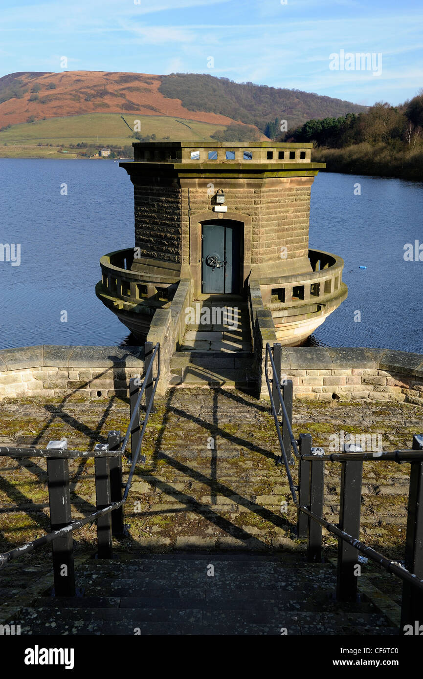 Serbatoio Ladybower dam derbyshire England Regno Unito Foto Stock