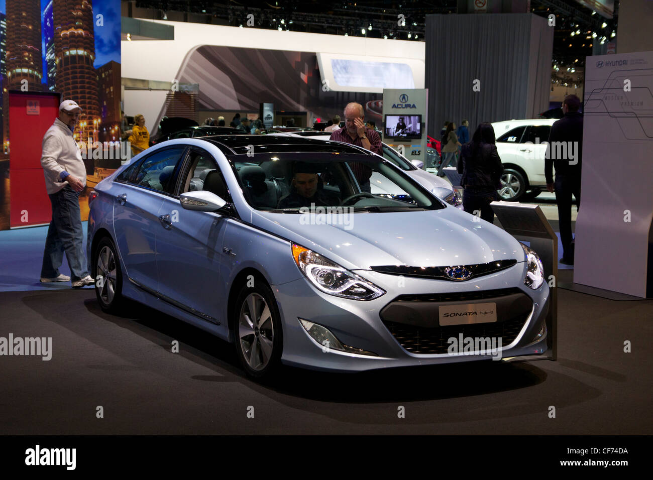 Hyundai Sonata Hybrid. 2012 Chicago Auto Show. Foto Stock