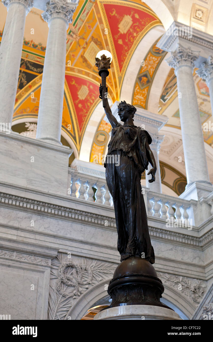 Ornano il soffitto dipinto della Biblioteca del Congresso a Washington DC Foto Stock