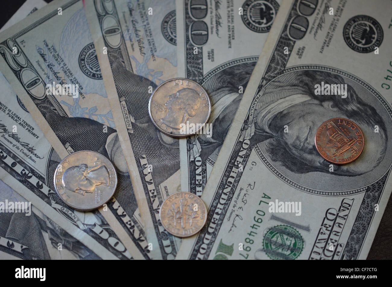 Grandi fatture valuta statunitense e modificare Foto Stock