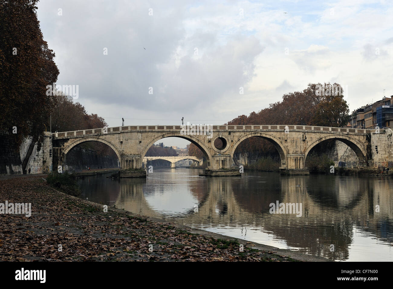Ponte Sisto ponte sul fiume Tevere Foto Stock