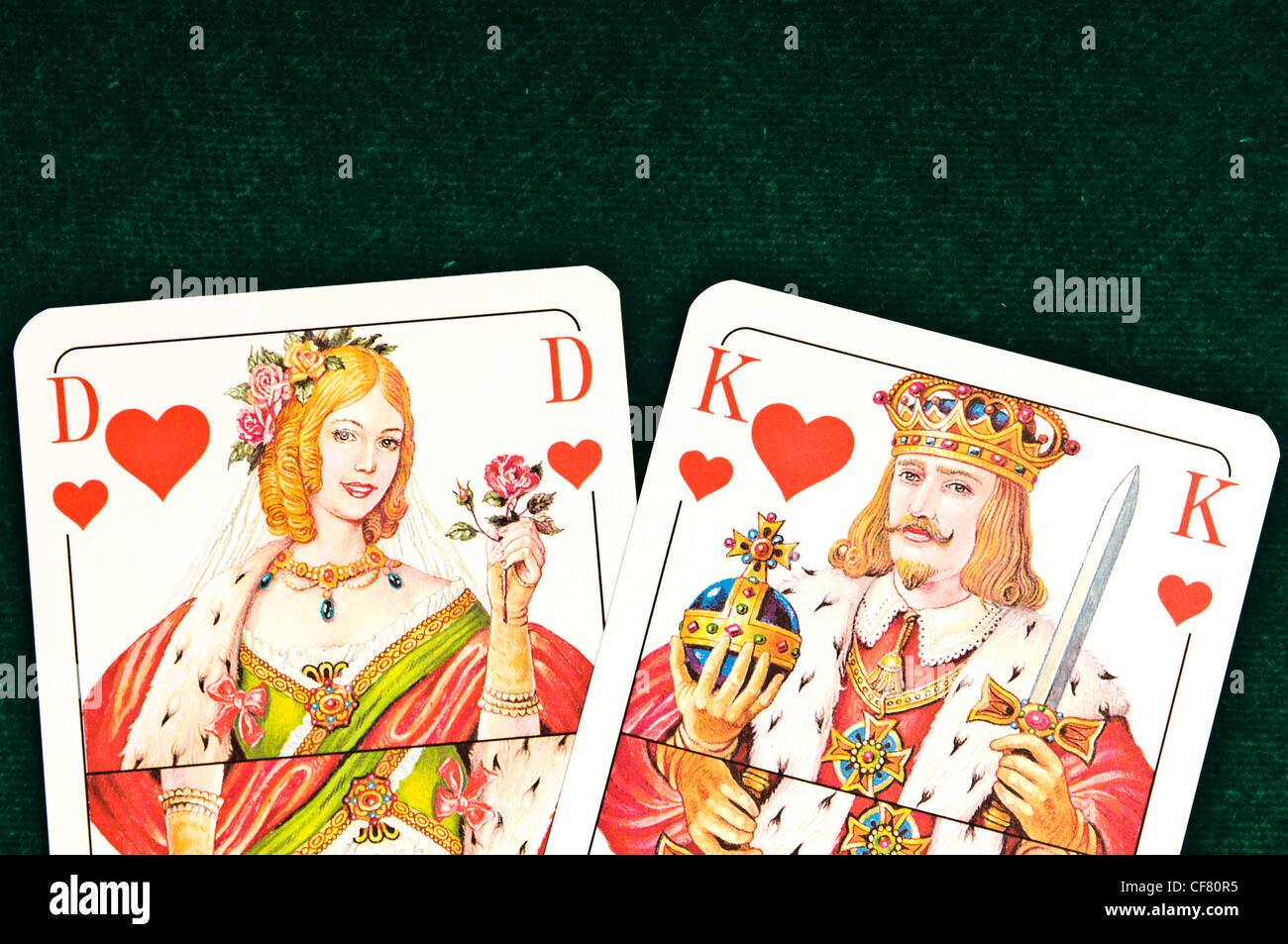Il re e la Regina di cuori carte da gioco Foto stock Alamy