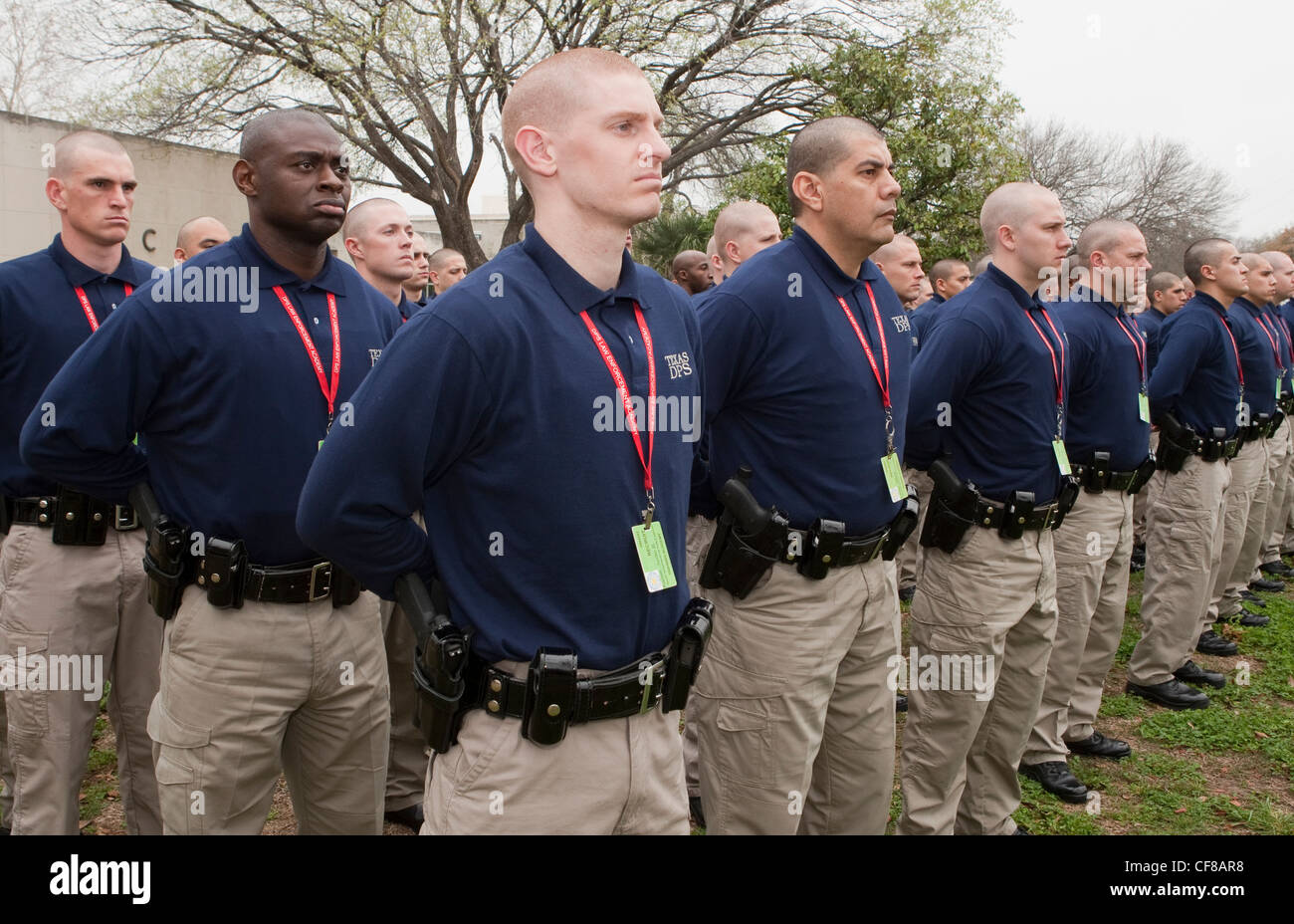 Gruppo del Texas Dipartimento della Pubblica Sicurezza le reclute di agente durante l esercizio di Austin in Texas Foto Stock